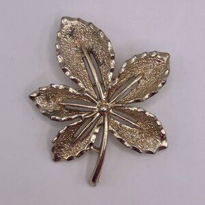 Vintage Gold Sarah Coventry Leaf Brooch